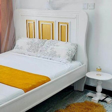Neighbourly Nest Apartman Mombasa Kültér fotó